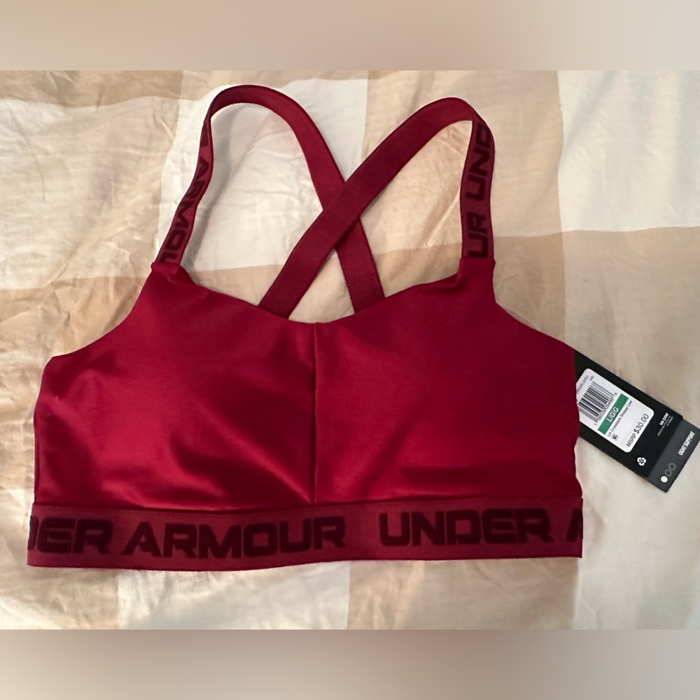 UNDER ARMOUR  NWT SPORTS BRA SIZE LARGE LIGHT SUPPORT